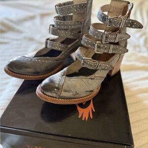 Freebird Women's “ICE” Gray FELICITY Heeled Boots with Buckle Straps - size 7